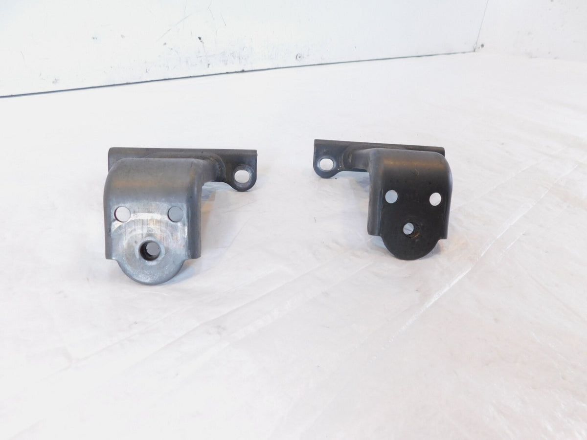 05-15 Yamaha Majesty 400 YP400 Left/Right Rear Footrest Footboard Bracket Mount - C3 Cycle