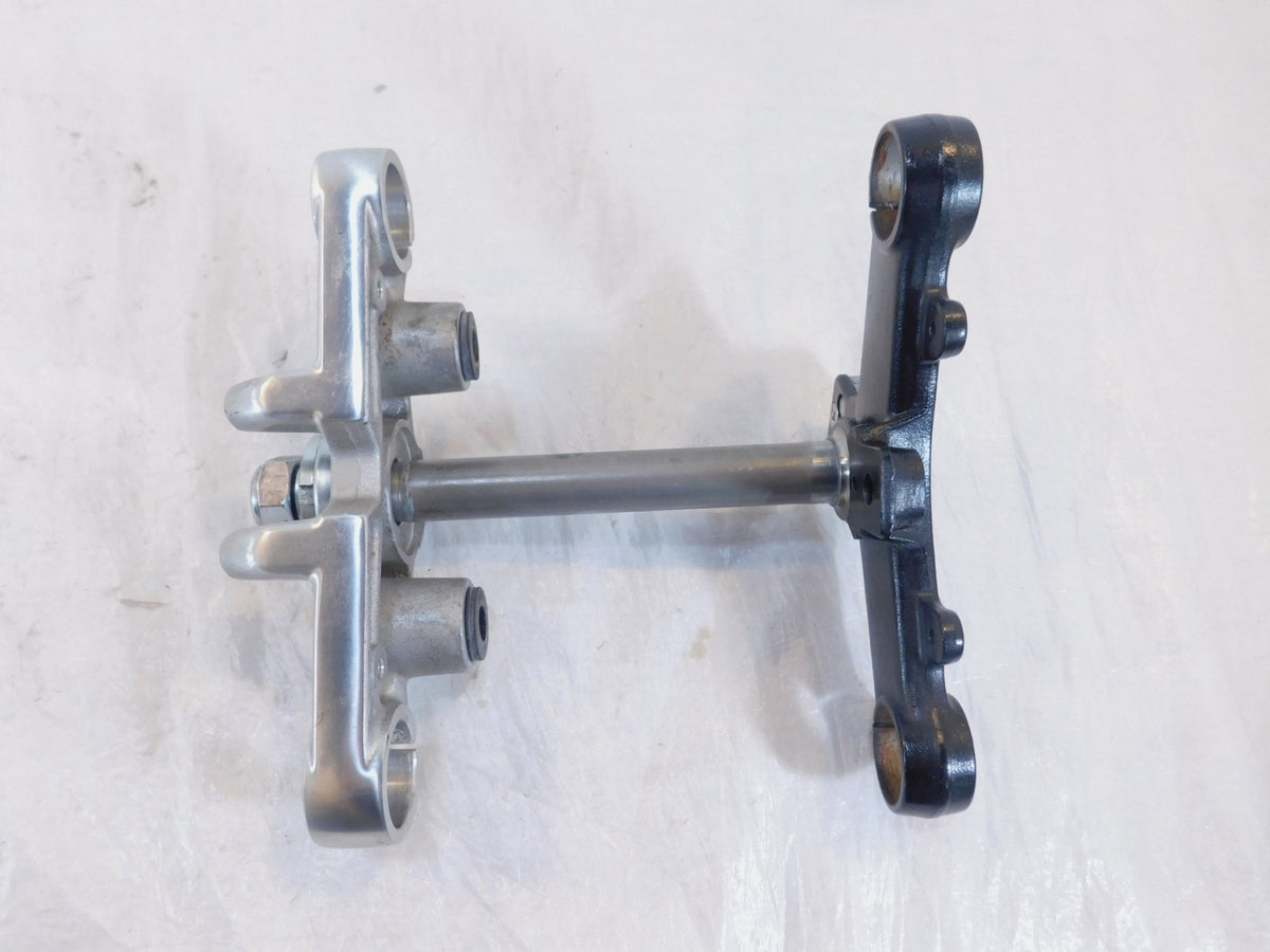 85-16 Honda CMX250 CMX250C Rebel 250 Front End Triple Tree Steering Stem Bracket - C3 Cycle