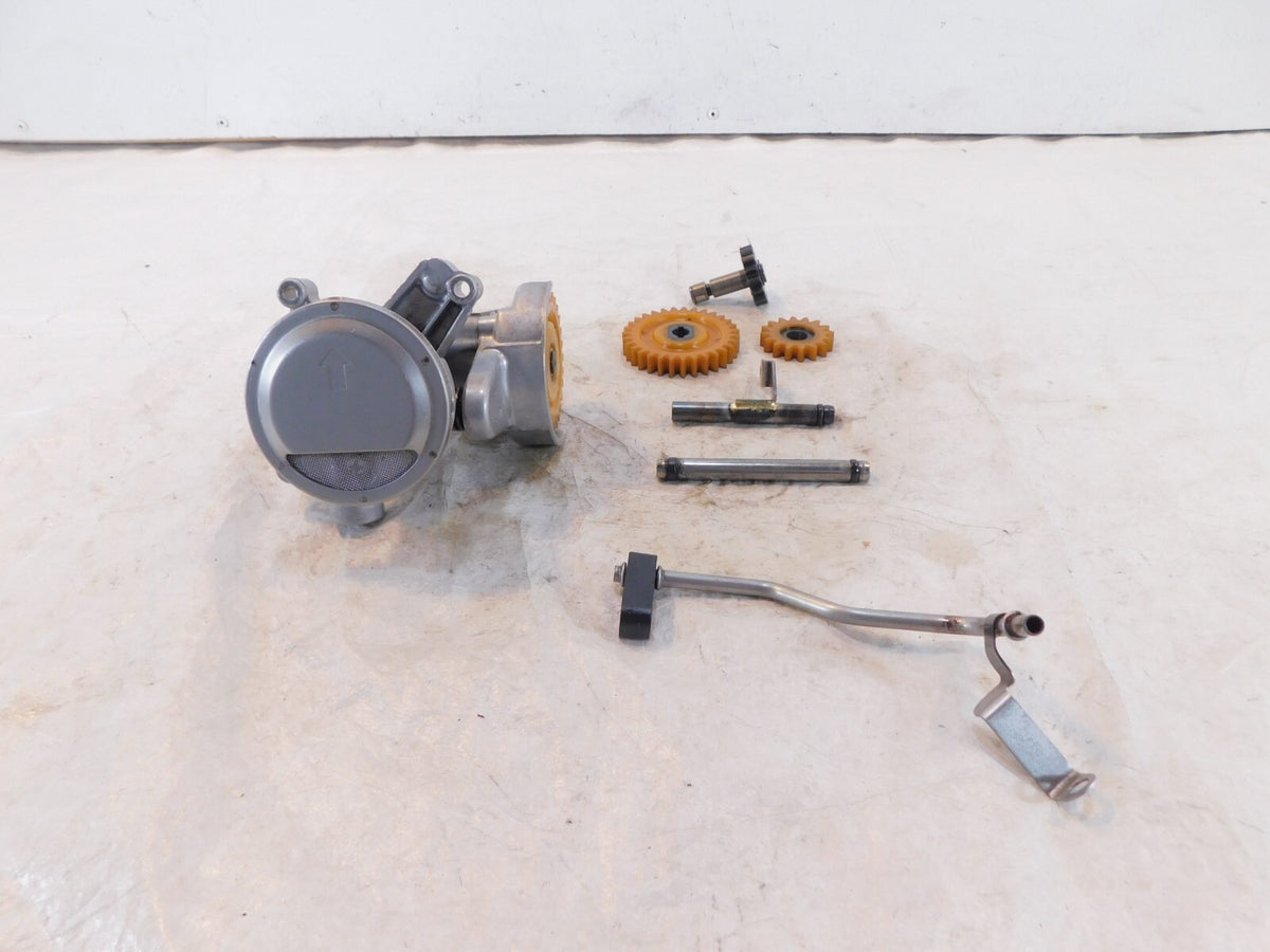 1985-07 Yamaha V-Max 1200 VMX12 VMX 1200 Engine Motor Oil Pump w/ Gears & Pipes - C3 Cycle
