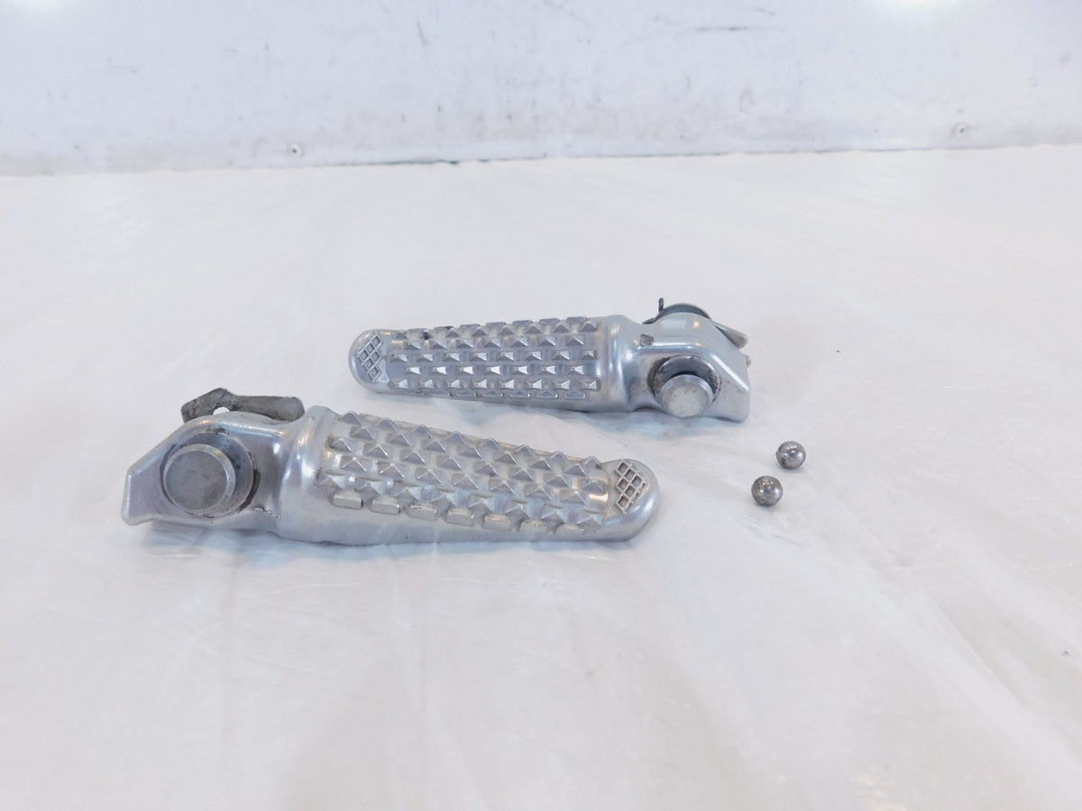 17-22 Honda CBR1000 CBR1000RR CBR1000 Left Right Rear Passenger Footpeg Footrest - C3 Cycle