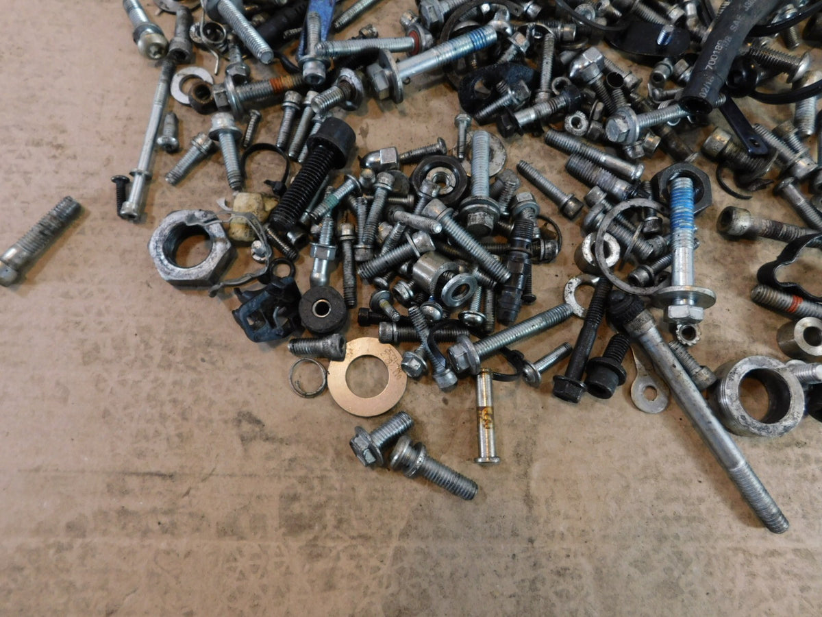 2019 Harley Davidson Softail Street Bob FXBB Nuts and Bolts Parts Box Lot