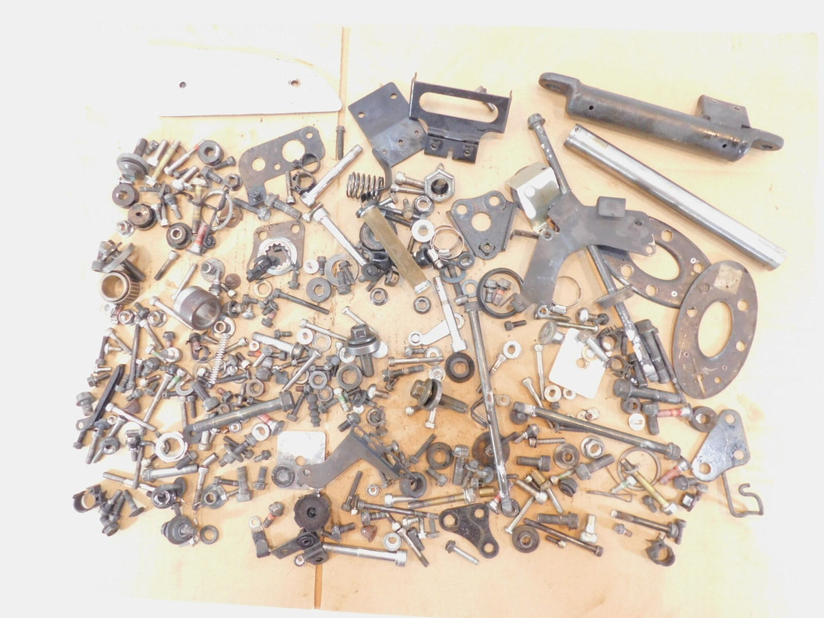 2008 Kawasaki Vulcan 900 VN900 Classic LT Misc Nuts Bolts & Brackets Parts Lot - C3 Cycle