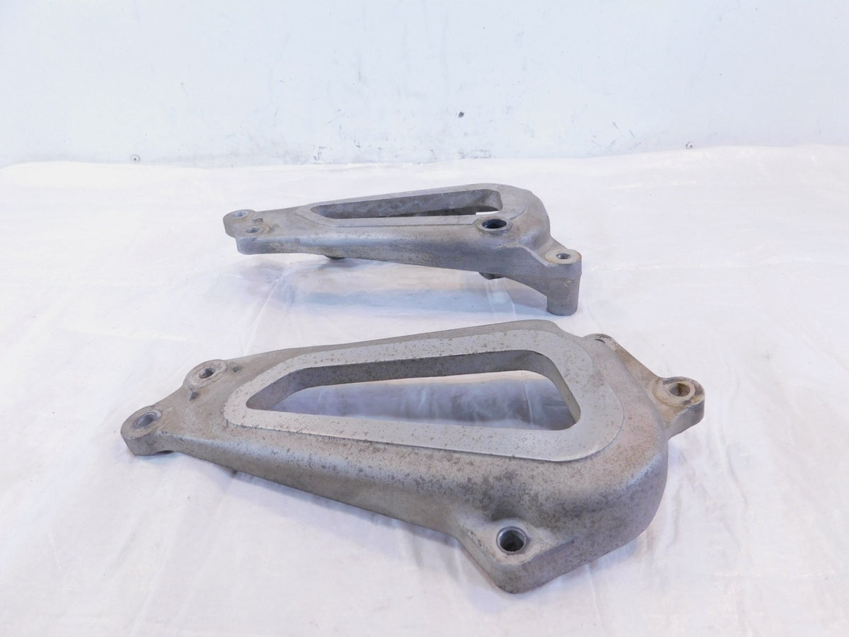 81-83 Yamaha Virago 750 XV750 Rear Left Right Passenger Foot Peg Mount Brackets