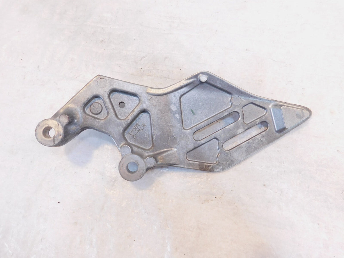 21-22 Yamaha MT09 & Tracer 900 MTT09 Right Front Footrest Foot Peg Bracket Mount - C3 Cycle