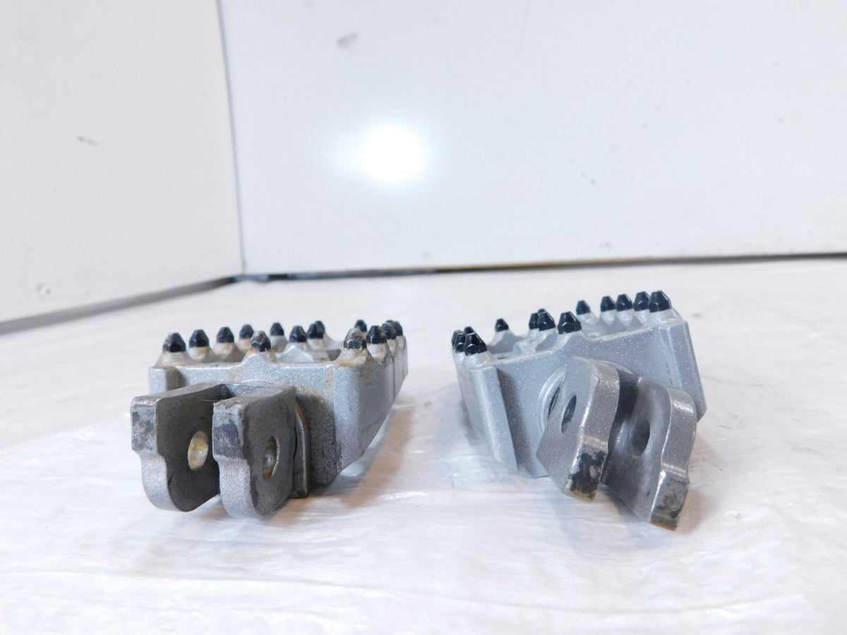Harley Touring V-Rod Dyna Sportster FXR Softail FLO MX Style Footpeg Footrests - C3 Cycle