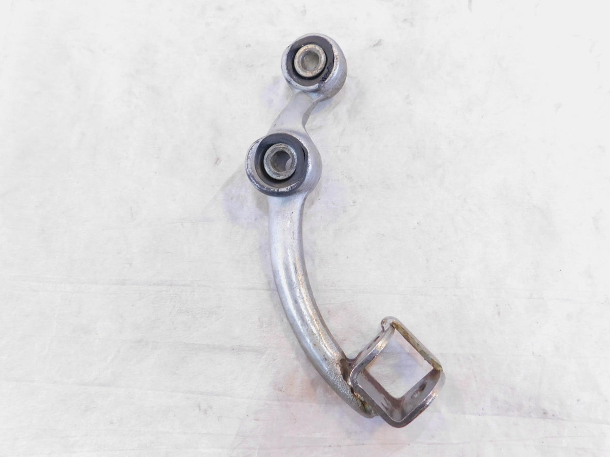1981-1983 Yamaha XV750 XV920 Virago 750 920 Left Front Footpeg Footrest Bracket - C3 Cycle
