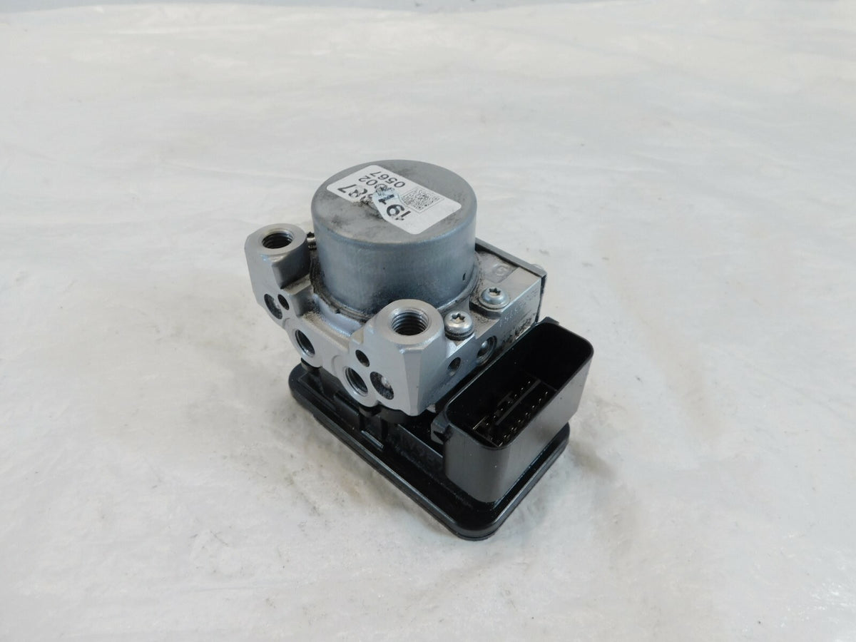 Indian Chief Chieftain Roadmaster & Springfield ABS Line Pump Module Assembly - C3 Cycle