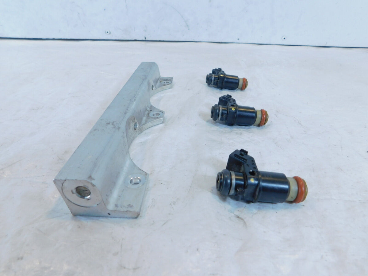 2001-17 Honda GL1800 Goldwing 1800 Right Fuel Gas Injector Rail & Fuel Injectors - C3 Cycle