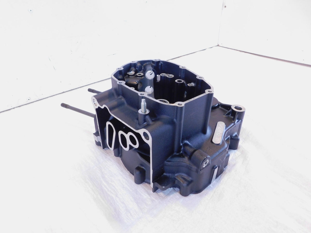 Harley Milwaukee 8 Road King Electra Glide Engine Right Motor Crankcase Block - C3 Cycle