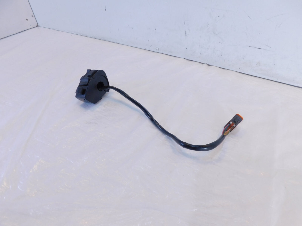 Harley Davidson EVO Electra & Tour Glide High Beam Horn & Radio Left Switches - C3 Cycle