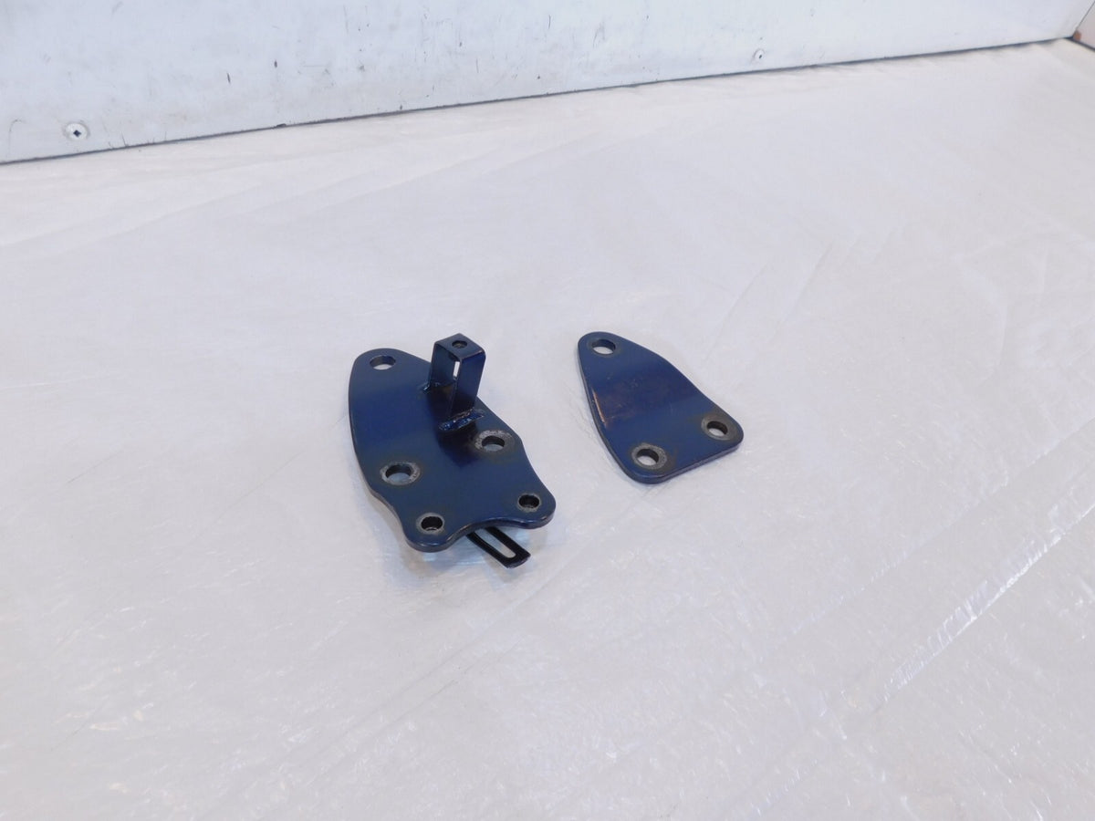 Suzuki Intruder 1400 Boulevard S83 Left/Right Lower Engine Motor Mount Brackets