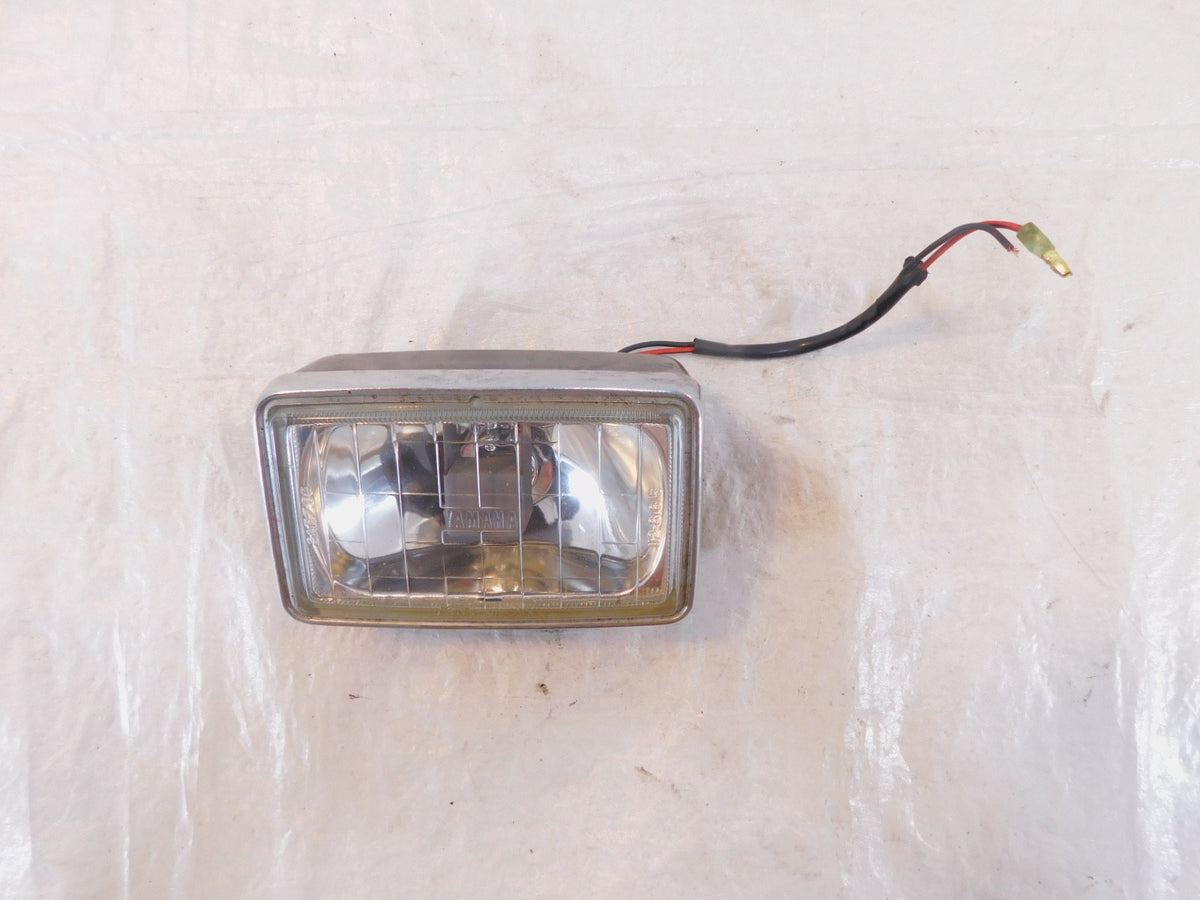 1982 Yamaha XJ750 Maxim 750 Front Headlight Head Light Lamp Unit 15R-84303-A0-00 - C3 Cycle
