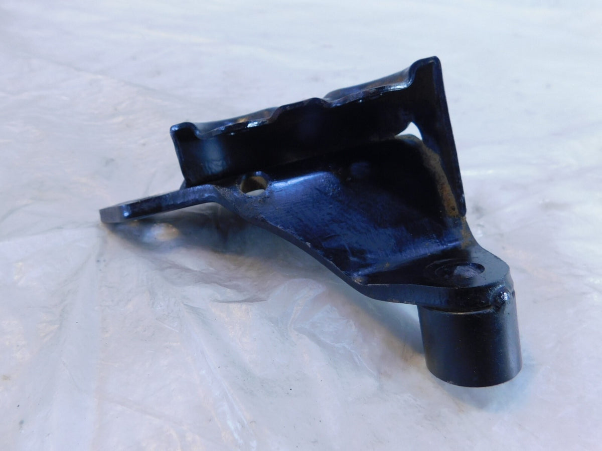 1998-09 Suzuki Boulevard C90 Intruder 1500 Right Engine Motor Mount Frame Plate - C3 Cycle