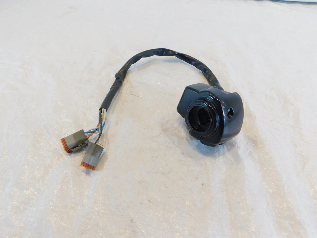 Harley Davidson Softail Dyna Sportster Left Handlebar Horn Turn Signal Switches - C3 Cycle