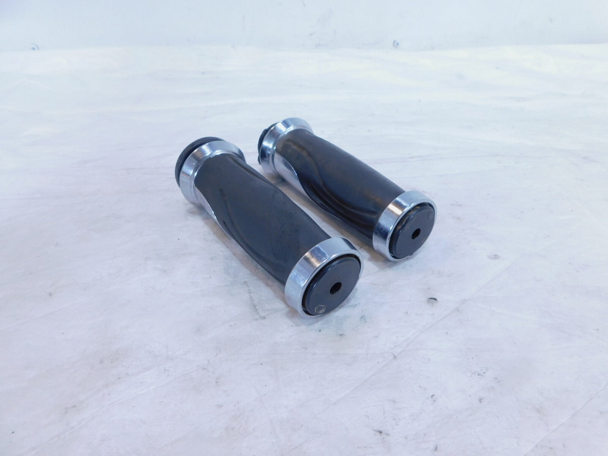 Harley Davidson Touring Dyna Sportster & Softail Left Right Handlebar Hand Grips - C3 Cycle