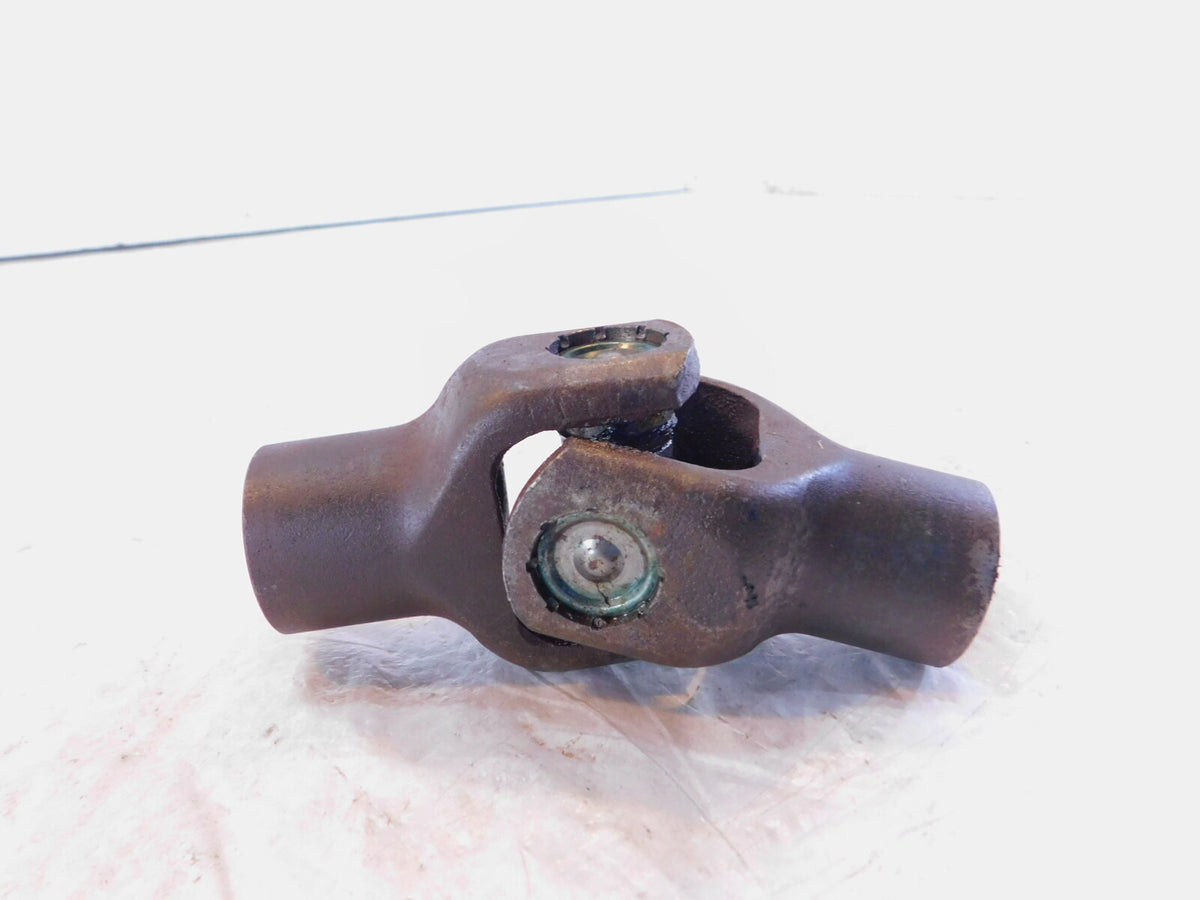 1984-1985 Honda CB650 CB650SC Nighthawk 650 Driveshaft Cross Shaft U Joint Yoke - C3 Cycle