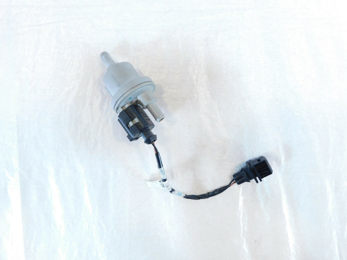 2020 20 Triumph Street Twin 900 Air Intake Purge Cut Valve Solenoid Switch - C3 Cycle