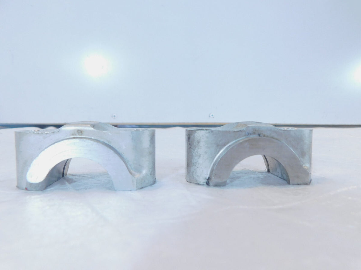1999-2001 Triumph Sprint ST 955 Engine Motor Crankshaft Bearing Holder Clamps - C3 Cycle