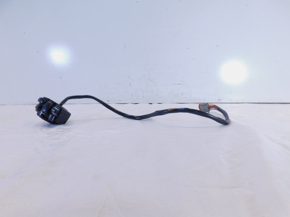 Harley Davidson Electra Glide Ultra Left Handlebar Speaker Volume & CB Switches - C3 Cycle