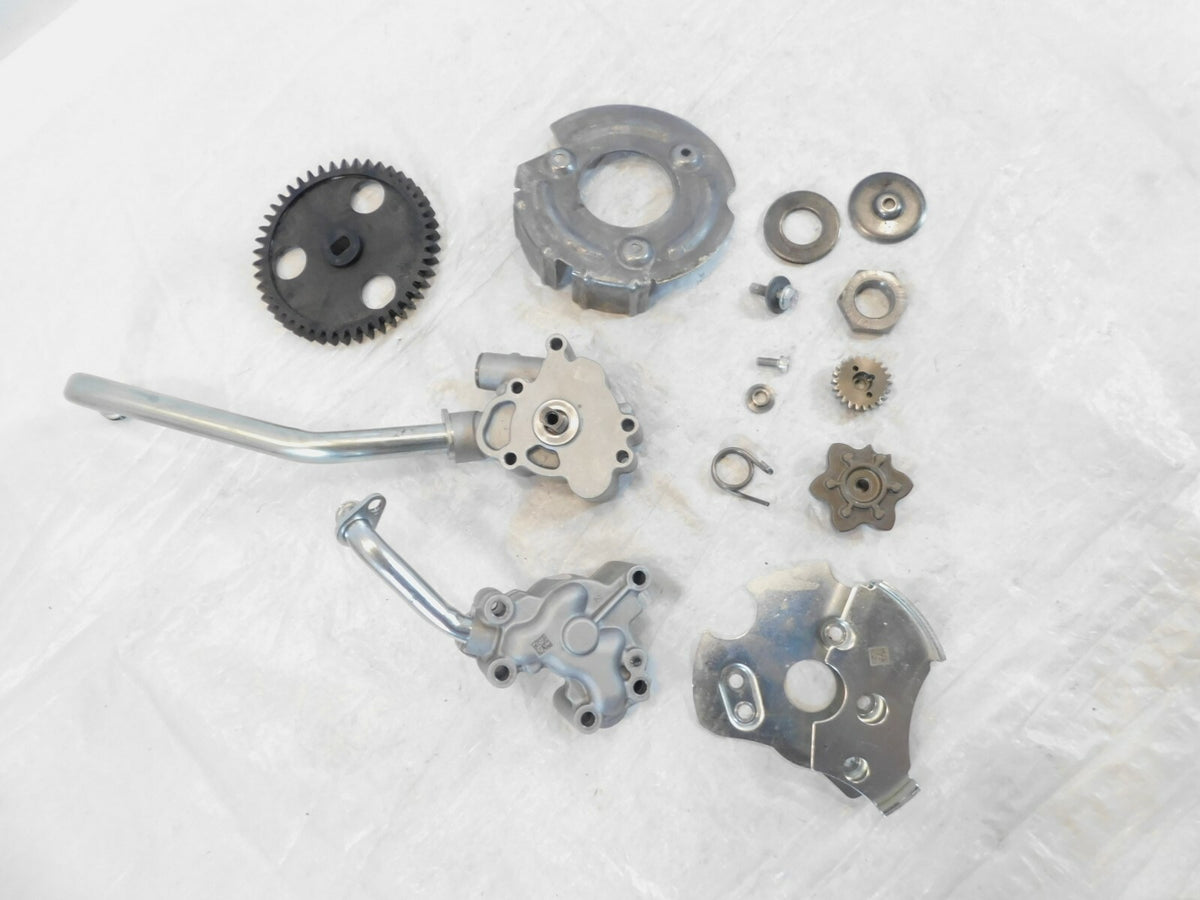 2016 16 Indian Scout Sixty Engine Motor Oil Pump, Gears, Pipe & Other Parts - C3 Cycle