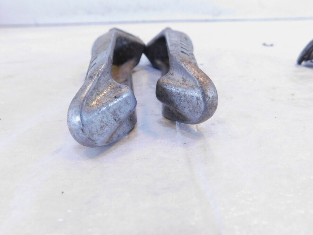 Kawasaki Ninja 250R 300 600R ZX-7R ZX750 ZX11 Rear Passenger Foot Peg Footrests - C3 Cycle