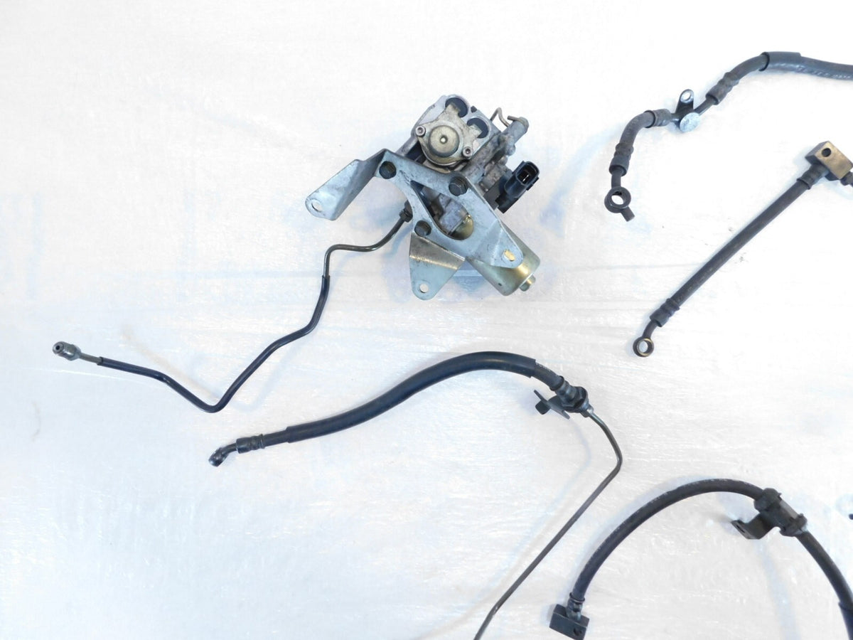02-09 Honda VFR800A Interceptor 800 Front ABS Brake Modulator Pump & Hose Lines - C3 Cycle