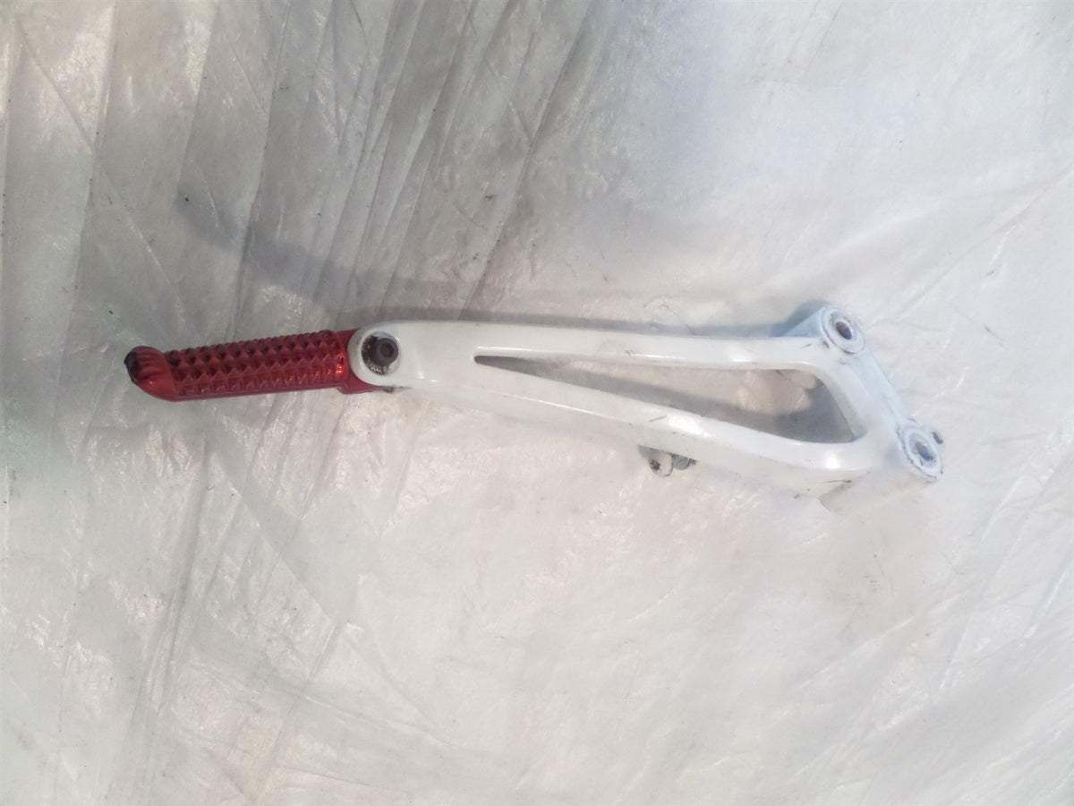 2011-2014 Yamaha YZF R1 Right Rear Passenger Footrest Foot Peg & Bracket Mount - C3 Cycle