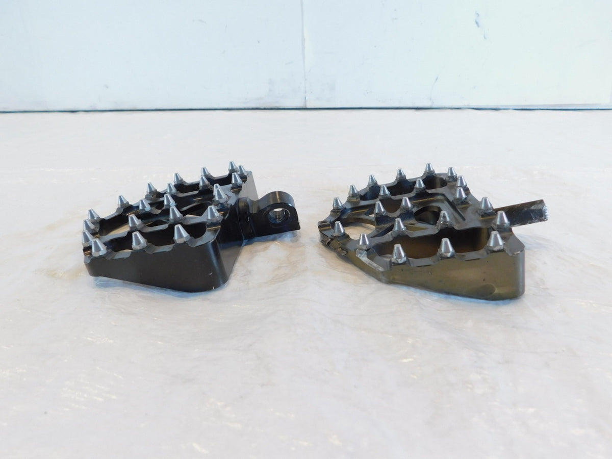 Harley Davidson Softail & Touring Road King Electra Glide Footboards Floorboards - C3 Cycle