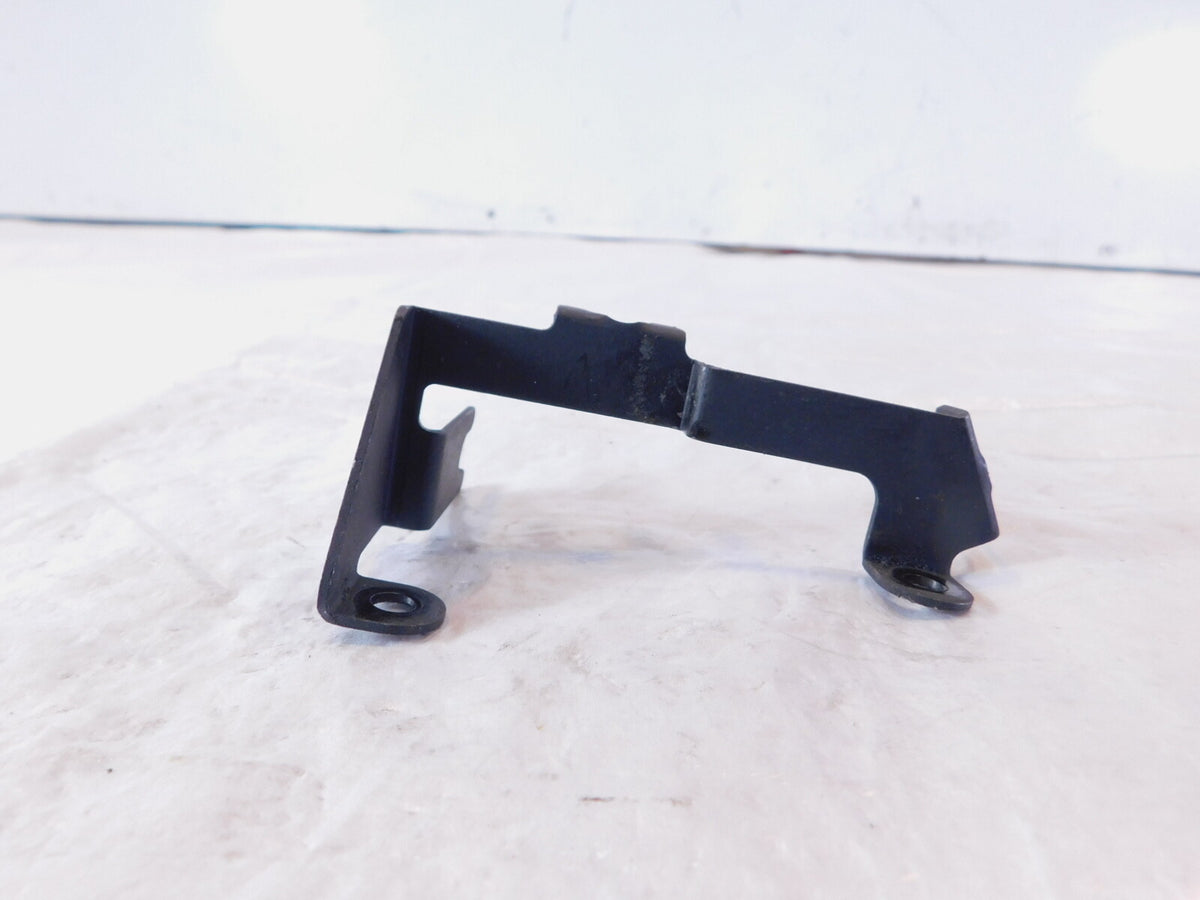 1990-2001 Kawasaki 1100 ZRX1100 ZR1100 Oil Hose Tube Clamp Bracket 92170-1189