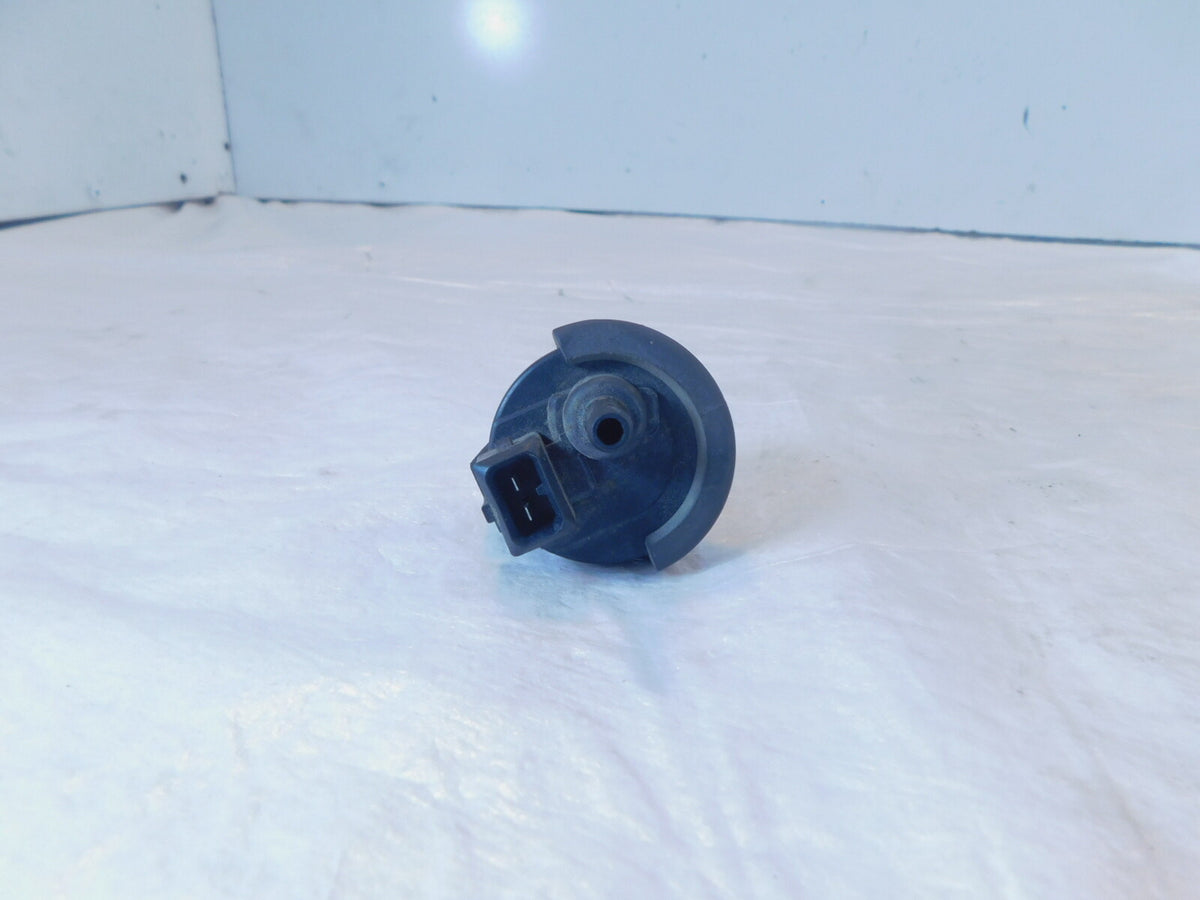 BMW R1100R R1100RT R1100RS R1100GS R850R Gas Petrol Fuel Tank Breather Valve - C3 Cycle