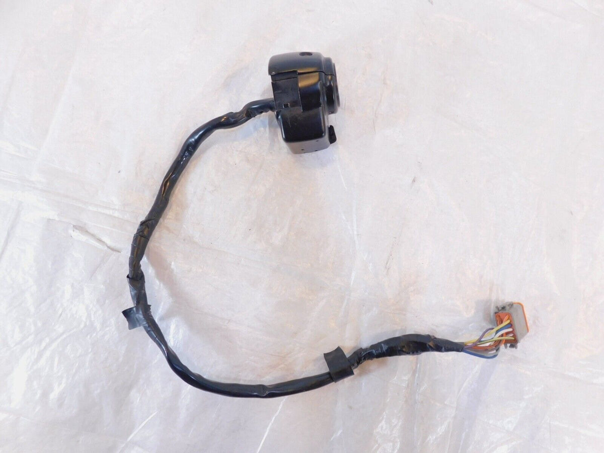 Harley Davidson Electra Glide Ultra Left Handlebar Speaker Volume & CB Switches - C3 Cycle