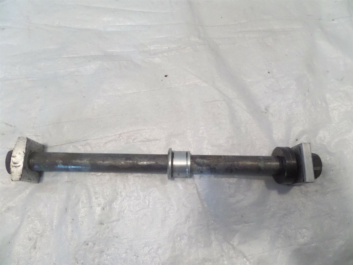 Triumph Daytona 955i & Tiger 1050 SE & Speed Four Rear Wheel Axle Bolt Shaft