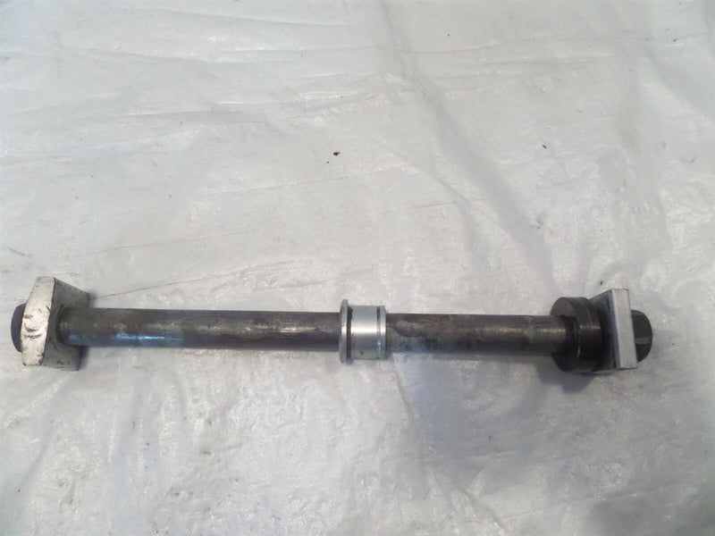 Triumph Daytona 955i & Tiger 1050 SE & Speed Four Rear Wheel Axle Bolt Shaft