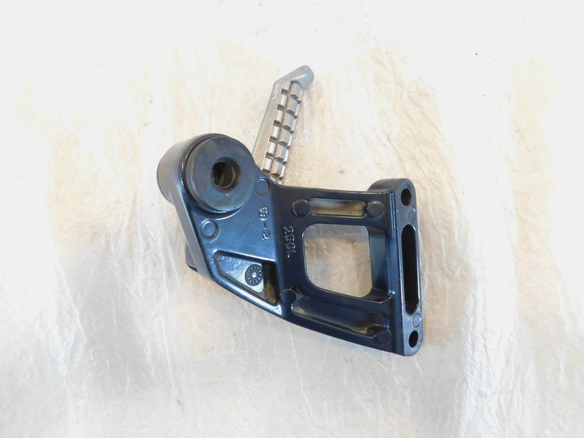 Kawasaki Ninja ZX600 ZX600-E ZZR600 Rear Left Passenger Footpeg & Mount Bracket - C3 Cycle