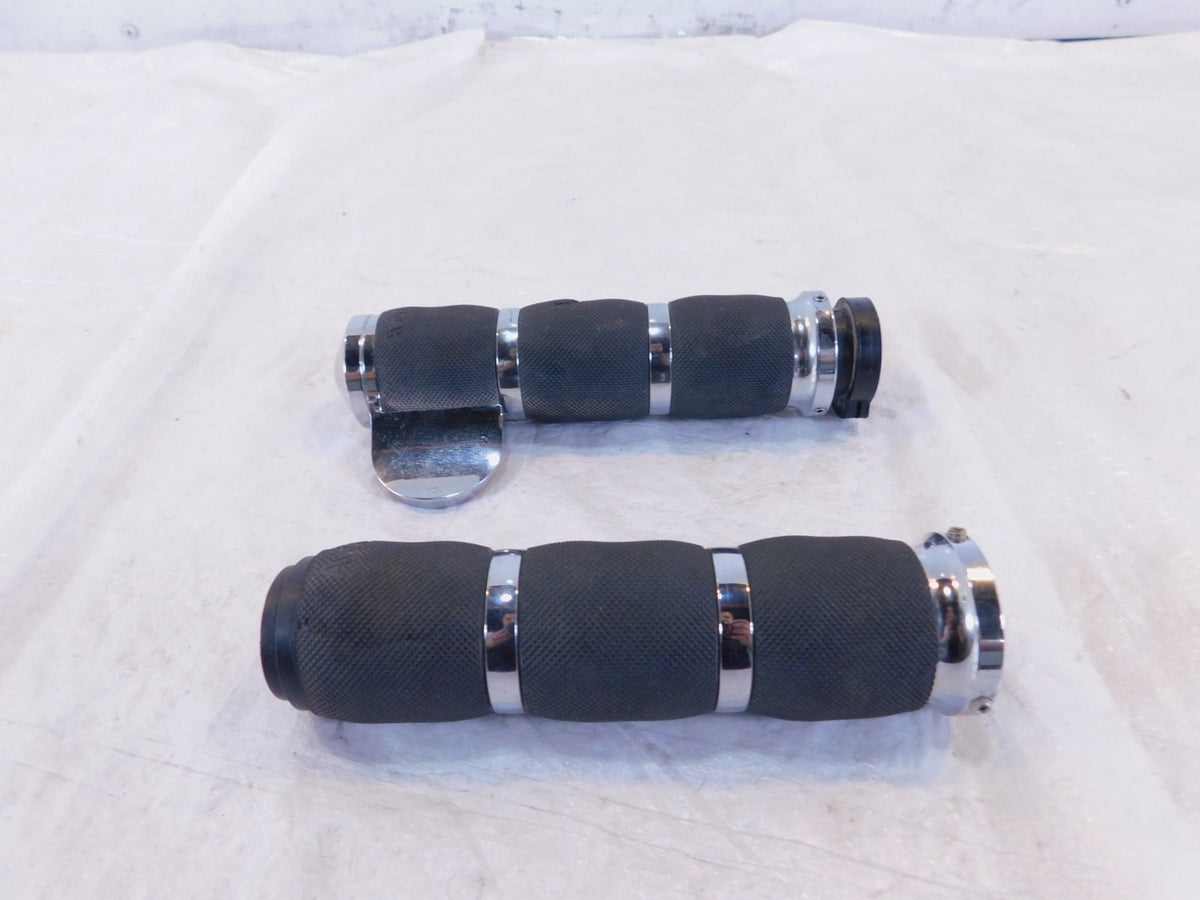 Kawasaki Vulcan 1700 1500 Classic Nomad Avon Right Left Throttle Handlebar Grips - C3 Cycle