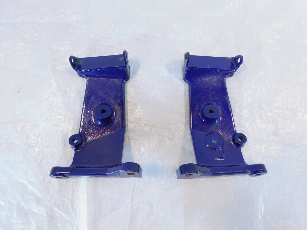 Yamaha Royal Star Tour Deluxe & Venture Front Footboard Footrest Bracket Mounts