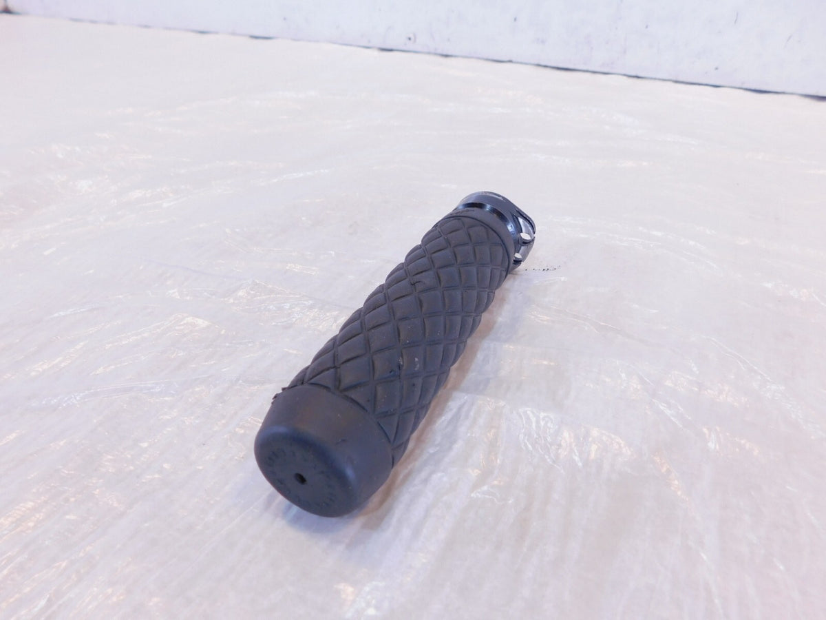 Harley Davidson Dyna Softail Sportster Rubber Handlebar Right Hand Throttle Grip - C3 Cycle