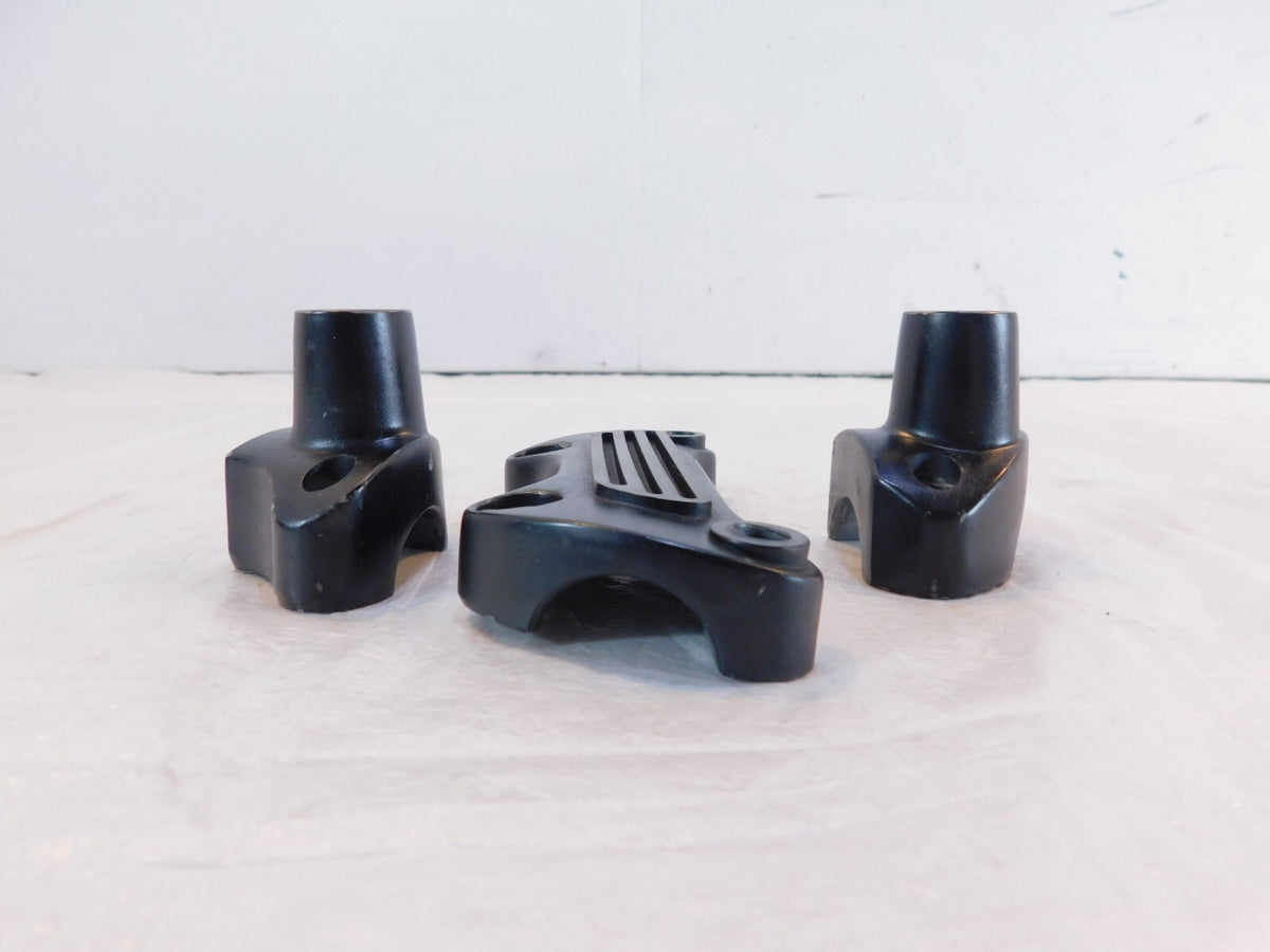 Harley Davidson Sportster 883 & 1200 & Dyna Black Handlebar Bar Riser Clamps