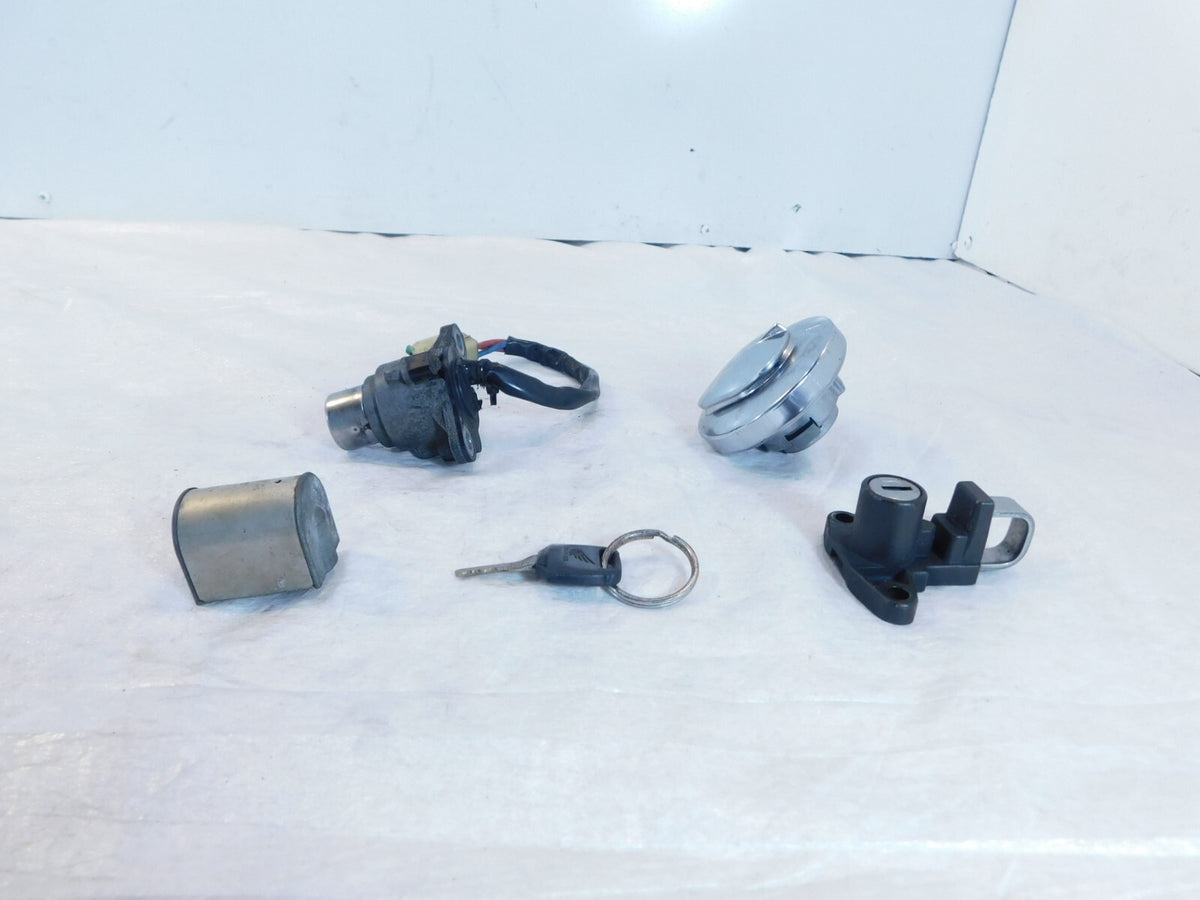 Honda VTX1300 VTX1300C VTX1300R VTX1300S VTX1300T Ignition Switch Lock Set & Key - C3 Cycle
