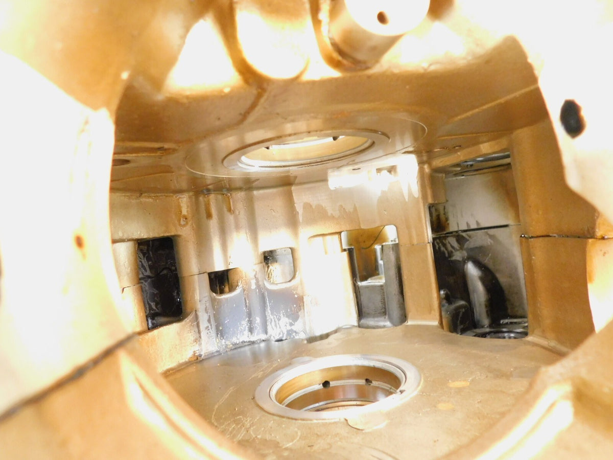 89-94 Honda Shadow Spirit 1100 VT1100 Silver Engine Motor Crank Cases Crankcase