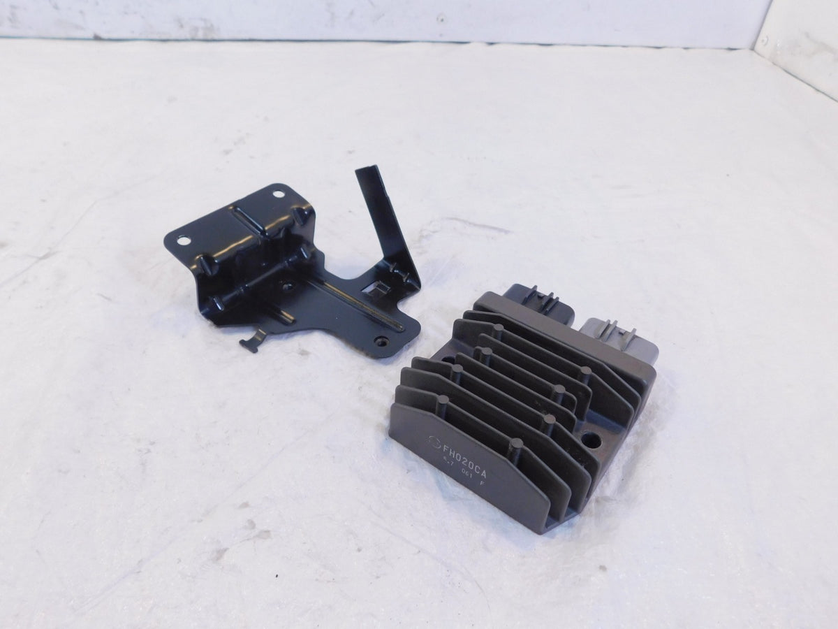 BMW S1000R S1000RR S1000XR & HP4 Voltage Rectifier Regulator w/ Mount Bracket - C3 Cycle