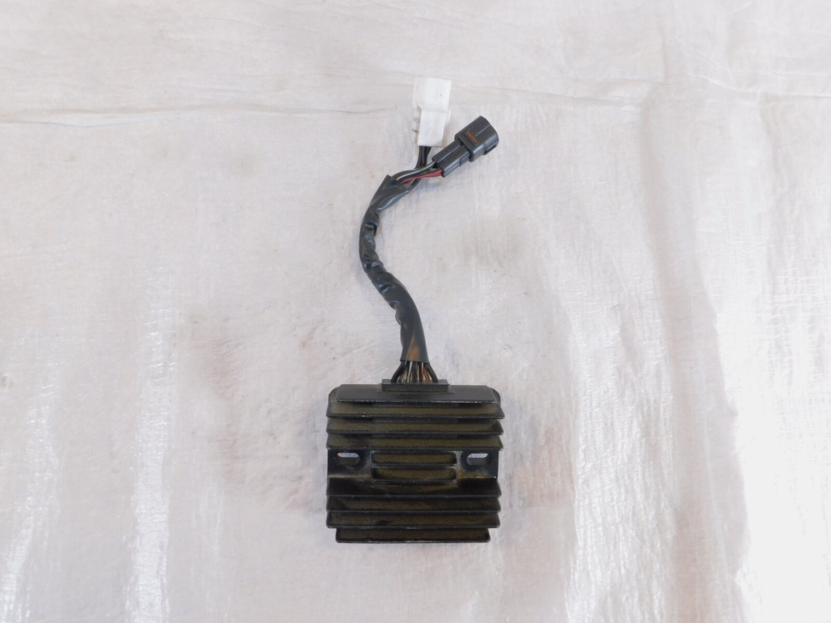 Suzuki GW250 Inazuma 250 L3 L4 L5 L7 Electrical Voltage Regulator Rectifier - C3 Cycle