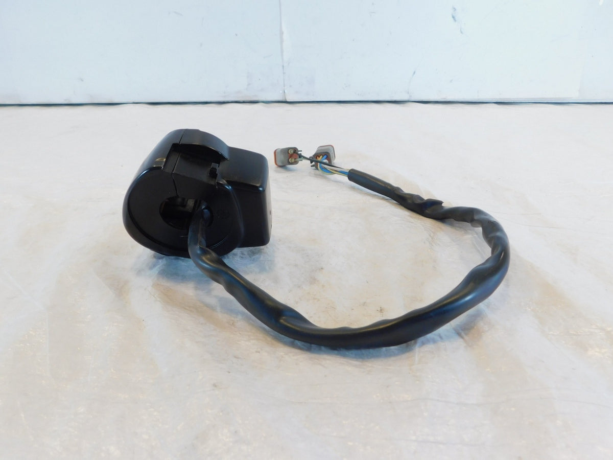 Harley Davidson Softail Dyna Sportster Left Handlebar Horn Turn Signal Switches - C3 Cycle