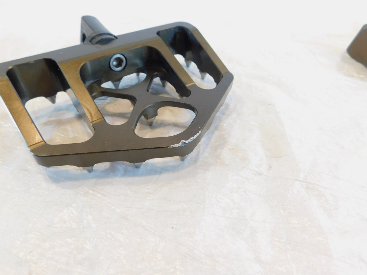 Harley Davidson Softail & Touring Road King Electra Glide Footboards Floorboards - C3 Cycle