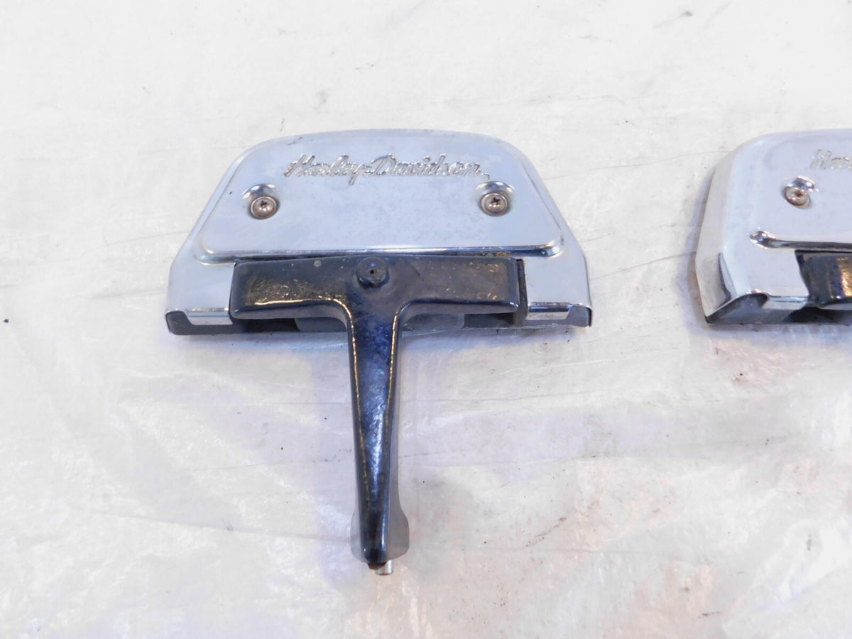 Harley Davidson Road King Electra Glide Passenger Footboard Floorboard & Bracket - C3 Cycle