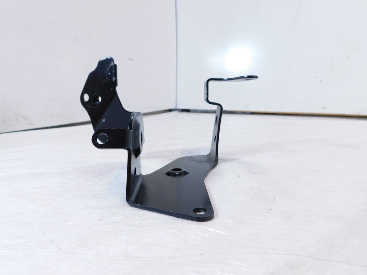 Harley Davidson Softail Heritage Classic & Slim Front Brake Line Mount Bracket