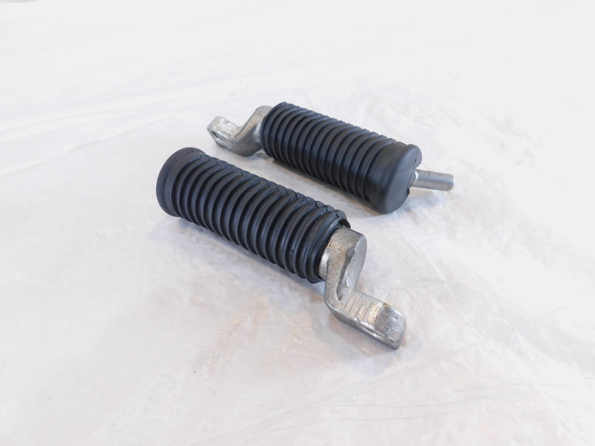 Harley Davidson Touring Dyna Softail & Sportster Large Rubber Footpeg Footrests - C3 Cycle