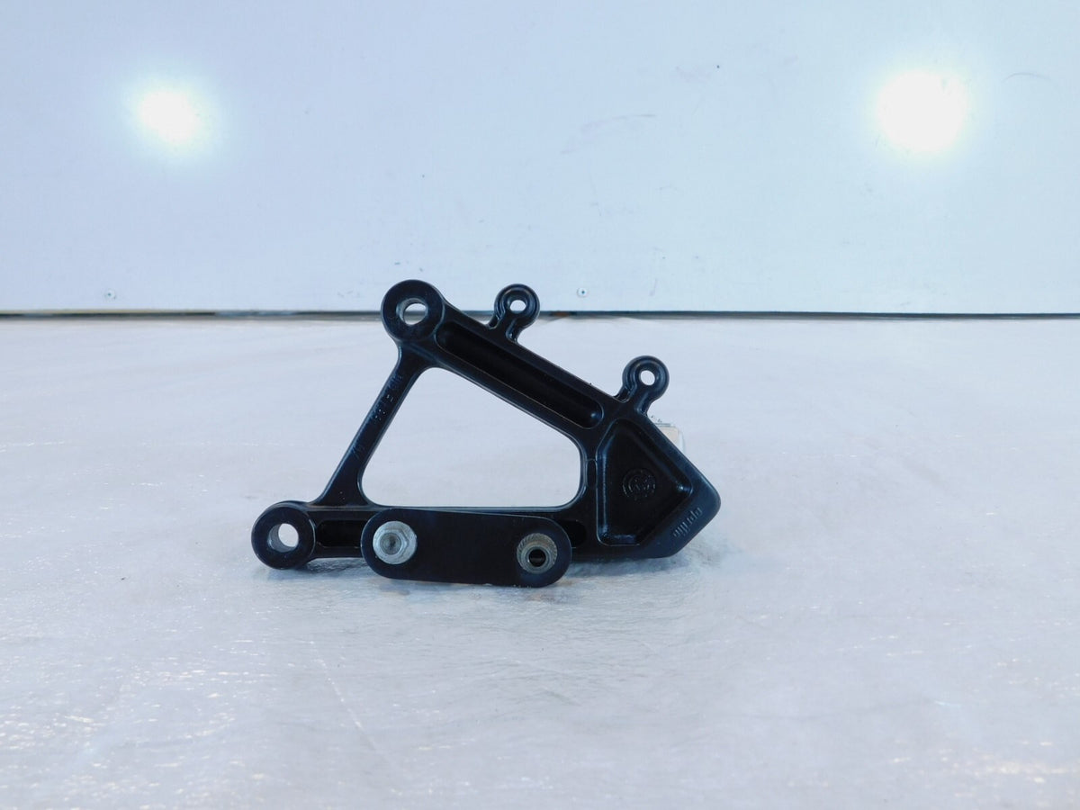 Aprilia RSV 1000 Mille & Tuono Right Front Footrest Foot Peg & Bracket Mount - C3 Cycle