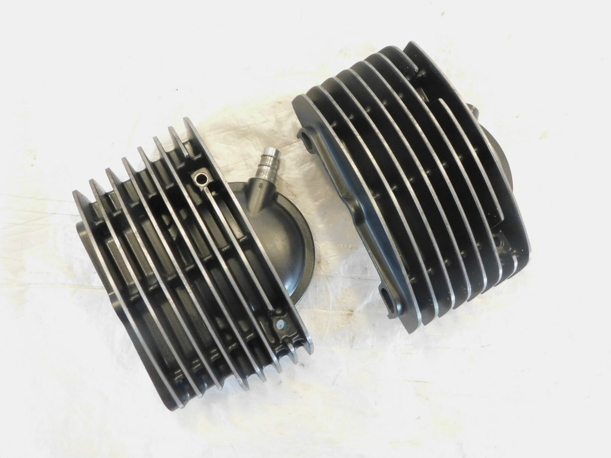 Yamaha V-Star 1100 Classic Custom Midnight & Silverado Cylinder Head Side Covers