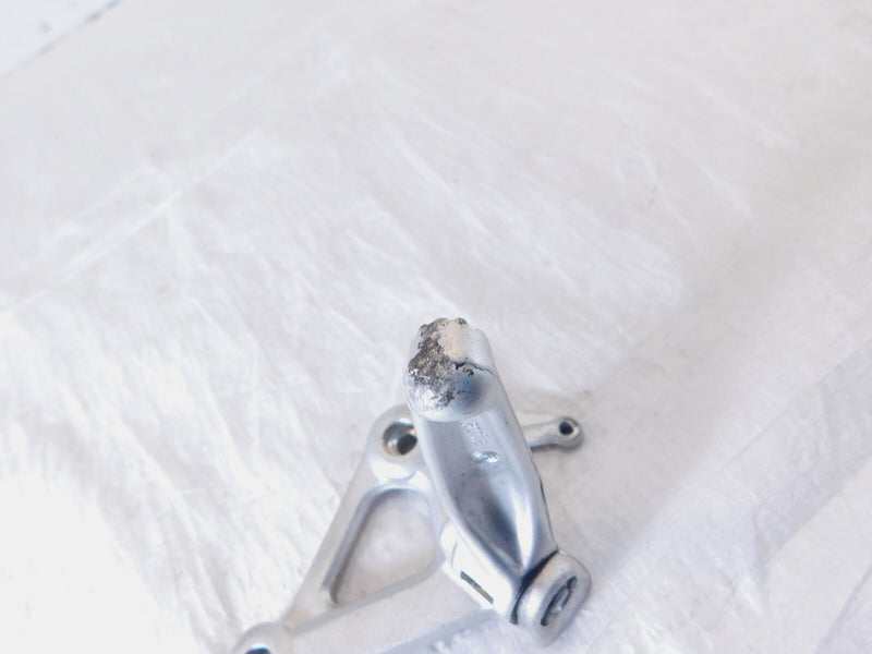 Aprilia SL750 Shiver 750 900 Front Left Footrest Foot Peg & Bracket Mount Stay